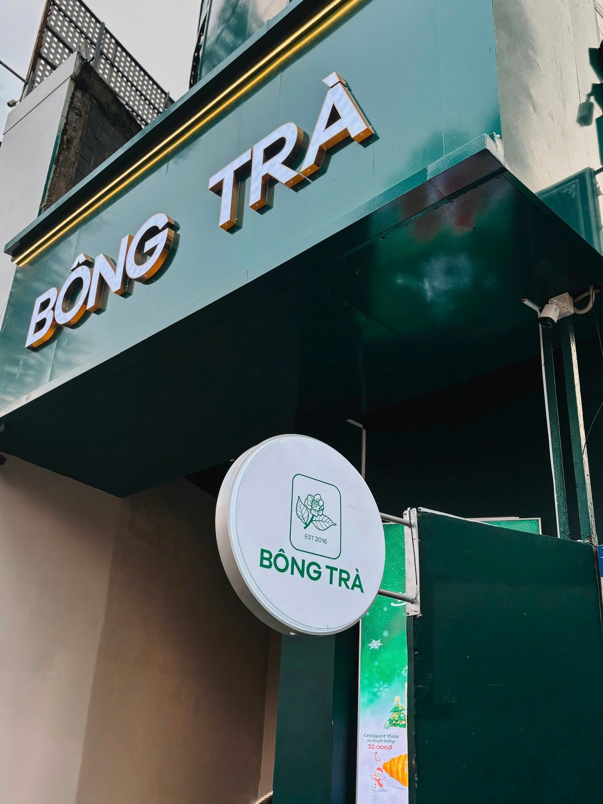 B&ocirc;ng Tr&agrave; Trần Hưng Đạo